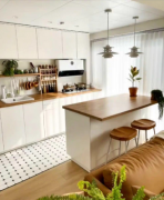 热门新上 南朝向2居室 户型方正 低层楼层 空中花园