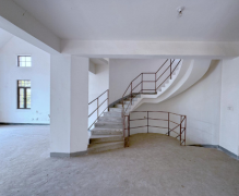 复地金融岛 南朝向4居室 精装 居住舒适