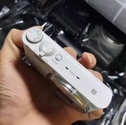 索尼wx300 奶白色 下单看详情！