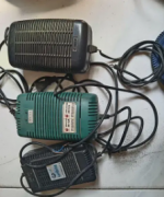 闲置的三个48伏三个36伏电动车充电器